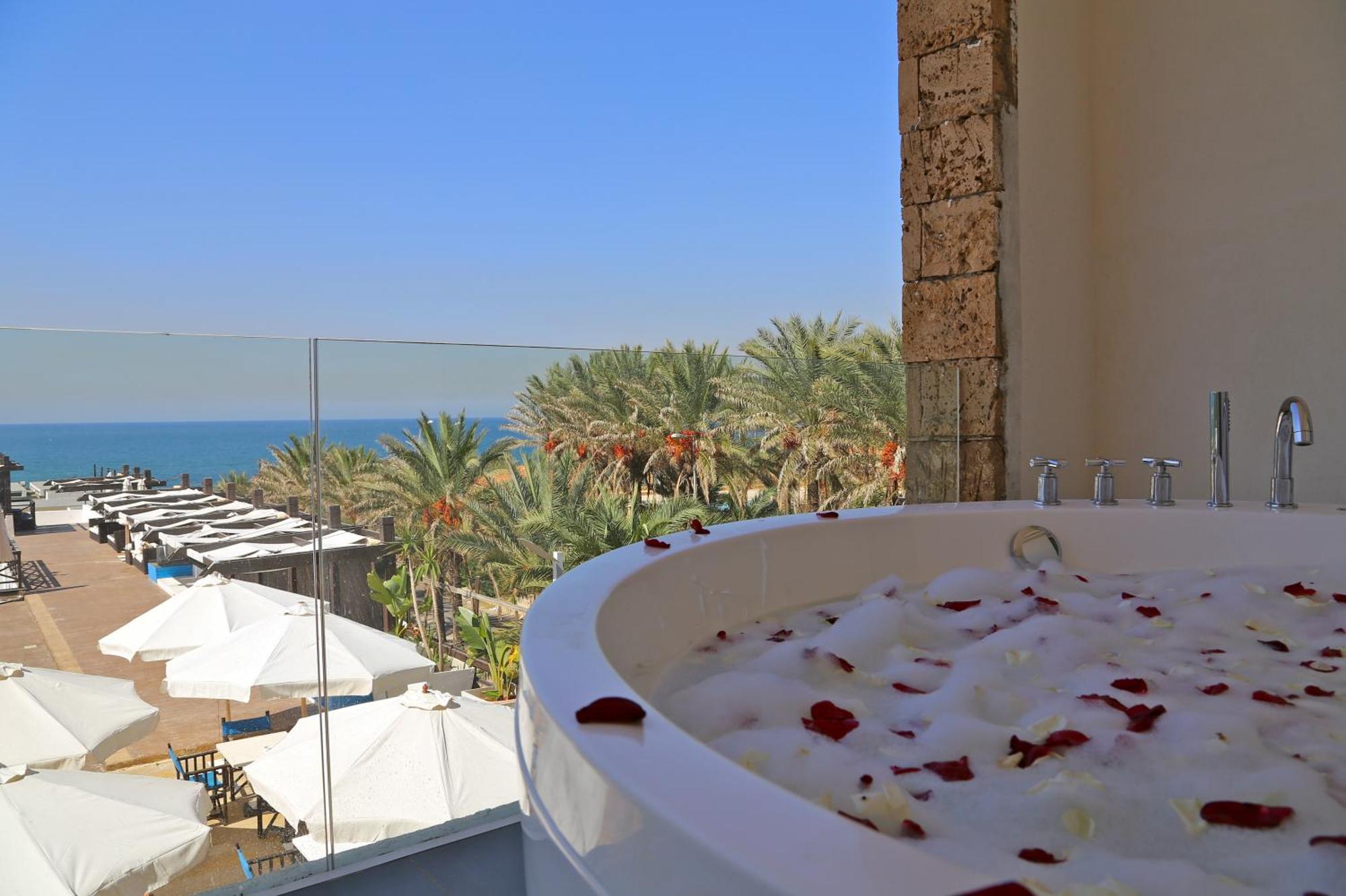 Pangea Beach Resort Джийех Номер фото